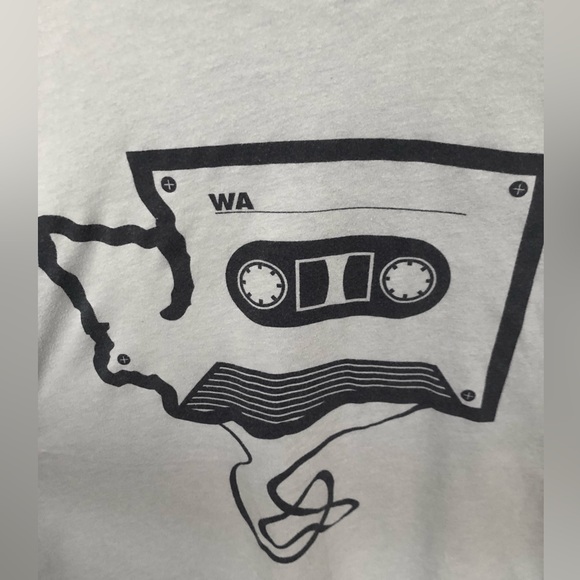 Made in Washington Cassette Tshirt Lavender Gray Bella Canvas Local Unique XL - Picture 2 of 4